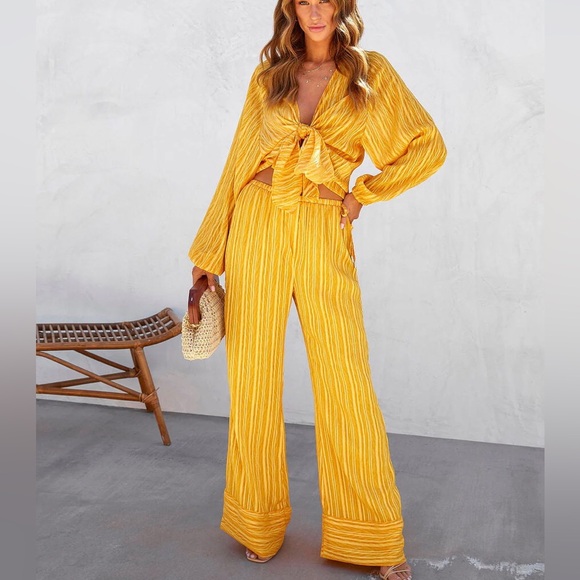 VICI tatianna yellow wide leg, high waist relax fit lined pants NEW RE $68. - Picture 15 of 15